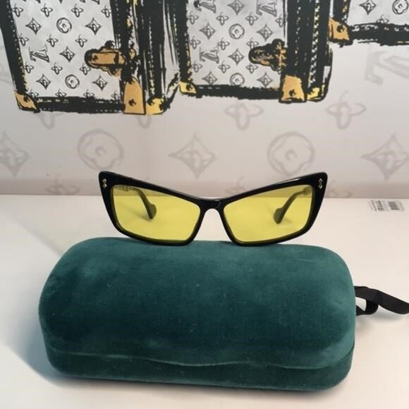 New Authentic Gucci GG626S 002 Sunglasses – Black Frame with Yellow Lenses ✨ - Picture 4 of 13
